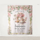 ヴィンテージピンクフラワーハイティーパーティーブライダルシャワー タペストリー (正面)