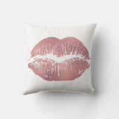 ヴィンテージピンクリップインプリント、バラ金ゴールド。 クッション (裏面)