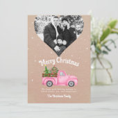 ヴィンテージピンクレッドトラックのクリスマスツリーハート写真 シーズンカード (スタンド正面)