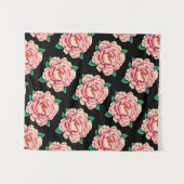 ヴィンテージピンク牡丹フラワーパターンブラック タペストリー (正面(横))