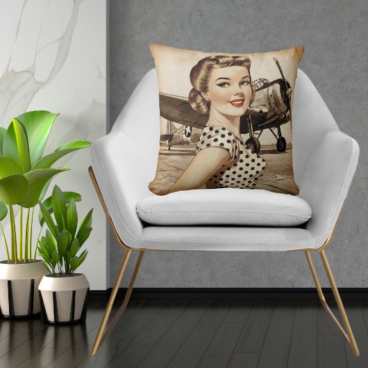 ヴィンテージピンナップの女の子と第2次世界大戦飛行機エレガント、 クッション