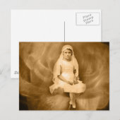 ヴィンテージファーストコミュニオンガール、ドレス、ベール、バラ ポストカード (正面/裏面)