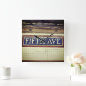 ヴィンテージフィフスアベニューサイン – マンハッタン,ニューヨーク スクエア壁時計 (ホーム)