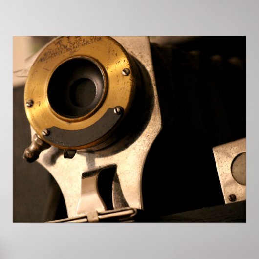 ヴィンテージフィルムカメラレンズ接写16x20 ポスター (正面)