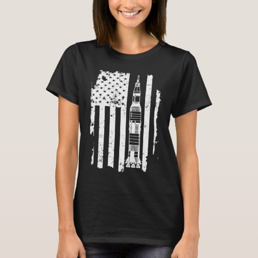 ヴィンテージフラッグアポロ11サターンVロケット宇宙アストロ Tシャツ (正面)