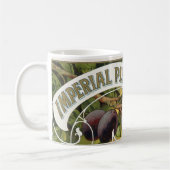 ヴィンテージフルーツクラートラベルアート、インペリアルプラム コーヒーマグカップ (左)