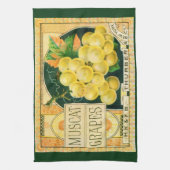 ヴィンテージフルーツクラートラベルアート、マスカットブドウ キッチンタオル (縦)