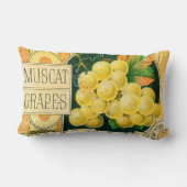 ヴィンテージフルーツクラートラベルアート、マスカットブドウ ランバークッション (裏面)