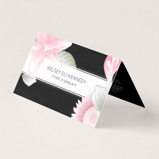 ヴィンテージフローラの優雅さは平和に折り畳まれて残る (正面)