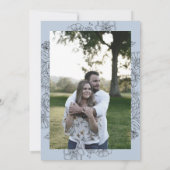 ヴィンテージフローラダスティブルーフォト結婚ズ 招待状 (裏面)