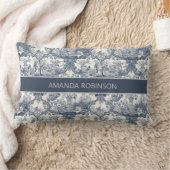 ヴィンテージフローラダマスクブルートイレデジュイミモノグラム ランバークッション (ブランケット)