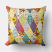 ヴィンテージフローラパッチワークキルト クッション (正面)