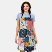 ヴィンテージフローラパッチワークパターン(4) エプロン (着用した状態)
