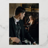 ヴィンテージフローラマゼンタクレストモノグラム結婚ズ 箔招待状 (裏面)