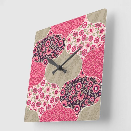ヴィンテージフローラモロッコパターンピンク スクエア壁時計 (傾斜)