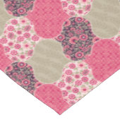 ヴィンテージフローラモロッコパターンピンク テーブルクロス (アングル)