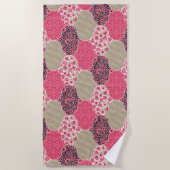 ヴィンテージフローラモロッコパターンピンク ビーチタオル (正面)