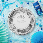 ヴィンテージフローラ結婚の名前と日付のクラシック ペーパープレート (パーティー)