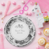 ヴィンテージフローラ結婚の名前と日付のクラシック ペーパープレート (パーティー)