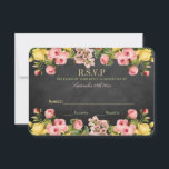 ヴィンテージフローラ結婚シャルボードコレクション 出欠カード<br><div class="desc">ヴィンテージフローラ結婚のデザインはで素晴らし、黒板効果の背景に美しいヴィンテージスタイルの花が咲く。これらのRSVPカードはパーソナライズされた、あなたの特別な機会のために使用することができ、任意の結婚ブライダルシャワー、婚約パーティ、誕生日パーティーや多くの多くの場合、完璧な挿入をする。</div>