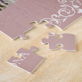 ヴィンテージフローリッシュスクロールピンク写真デートを保存 ジグソーパズル (側面)