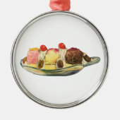 ヴィンテージフードデザート、バナナスプリットさくらんぼ メタルオーナメント (正面)