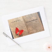 ヴィンテージブックページの赤い蝶 長方形シール (封筒)