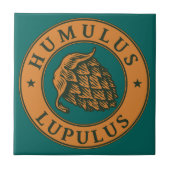 ヴィンテージブラウンダークグリーンホップビアーインクアートスタイル タイル (正面)