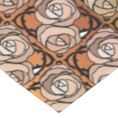 ヴィンテージブラックと金ゴールドバラフローラルパターン テーブルクロス (アングル)