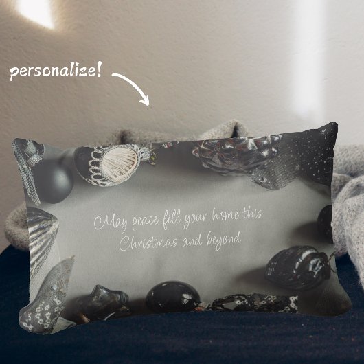 ヴィンテージブラッククリスマスオーナメントとリボン ランバークッション