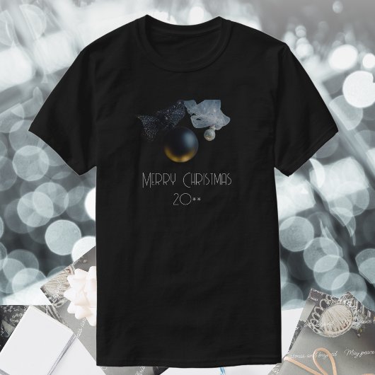 ヴィンテージブラッククリスマスオーナメントとリボン Tシャツ