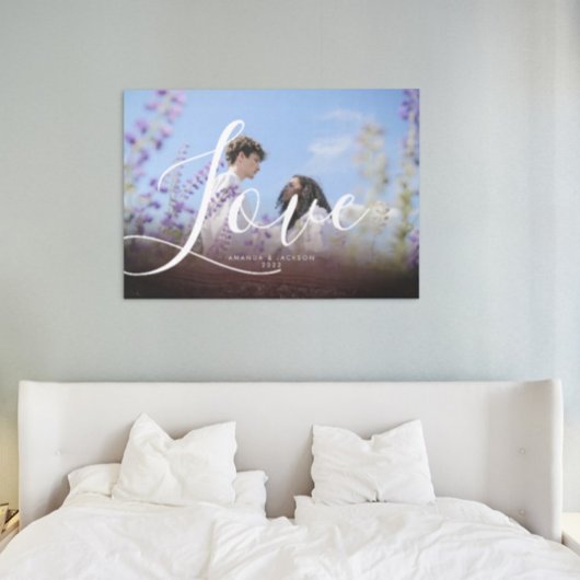 ヴィンテージブルゴーニュのオーバーレイカップルの写真の愛のスクリプト キャンバスプリント