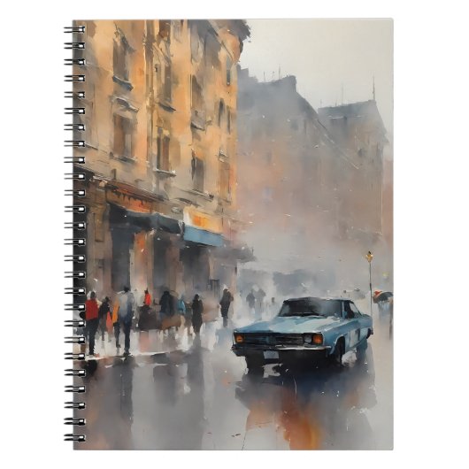 ヴィンテージブルーの車が霧に包まれた街並み ノートブック (正面)