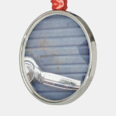 ヴィンテージブルードア、シルバーハンドル メタルオーナメント (左)