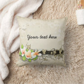 ヴィンテージプルメリア/フランジパニとアイビーゲ クッション (ブランケット)