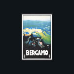ヴィンテージベルガモイタリアランドスケーププリント キャンバスプリント<br><div class="desc">イタリアのベルガモへの観光を促進するヴィンテージ旅行ポスターの複製プリント。非常に珍しく、専門的に復元された。このアート作品は素晴らし家、オフィス、バー、カフェ、パブ、レストランで見える！特大サイズから最大サイズまで。</div>