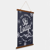 ヴィンテージホリデースキーロッジカスタムホテル 吊り下げ型タペストリー (傾斜あり)
