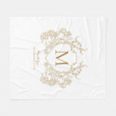 ヴィンテージホワイトおよび金ゴールドフローラクレストモノグラム フリースブランケット (正面(横))