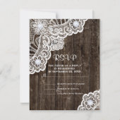 ヴィンテージホワイトレースの古い木製ウェディングRSVP 出欠カード (正面)