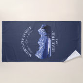 ヴィンテージマウンテンサンセットアウトドアレイクリトリートブルー ビーチタオル (正面)