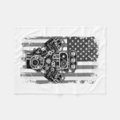 ヴィンテージマッスルカーピストン米国国旗のメおもしろいッチ フリースブランケット (正面(横))