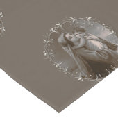 ヴィンテージマドンナとシルバーフレームの子 ショートテーブルランナー (コーナー)