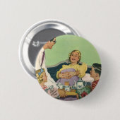 ヴィンテージママサービングブレックファーストインベッドバイファミリー 缶バッジ (正面&裏面)