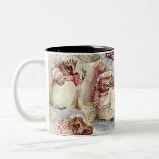 ヴィンテージミセス・ティギー・ウィンクル・コラージュ素朴物語 ツートーンマグカップ (左)