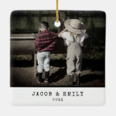 ヴィンテージミニマル1枚の写真のクリパーソナライズされたスマス セラミックオーナメント (裏面)