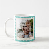 ヴィンテージミントティール（緑がかった色）グリーンジオメトリドット写真 コーヒーマグカップ (左)