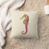 ヴィンテージモダンレッドシーホースオンクリームベージュ クッション (ブランケット)