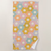 ヴィンテージモダン六角花柄パステル ビーチタオル (正面)