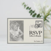 ヴィンテージモダン新聞結婚スタイル 出欠カード (スタンド正面)