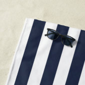 ヴィンテージモノグラムネイビーブルー&ホワイトストライプズストライプの ビーチタオル (インサイチュ)
